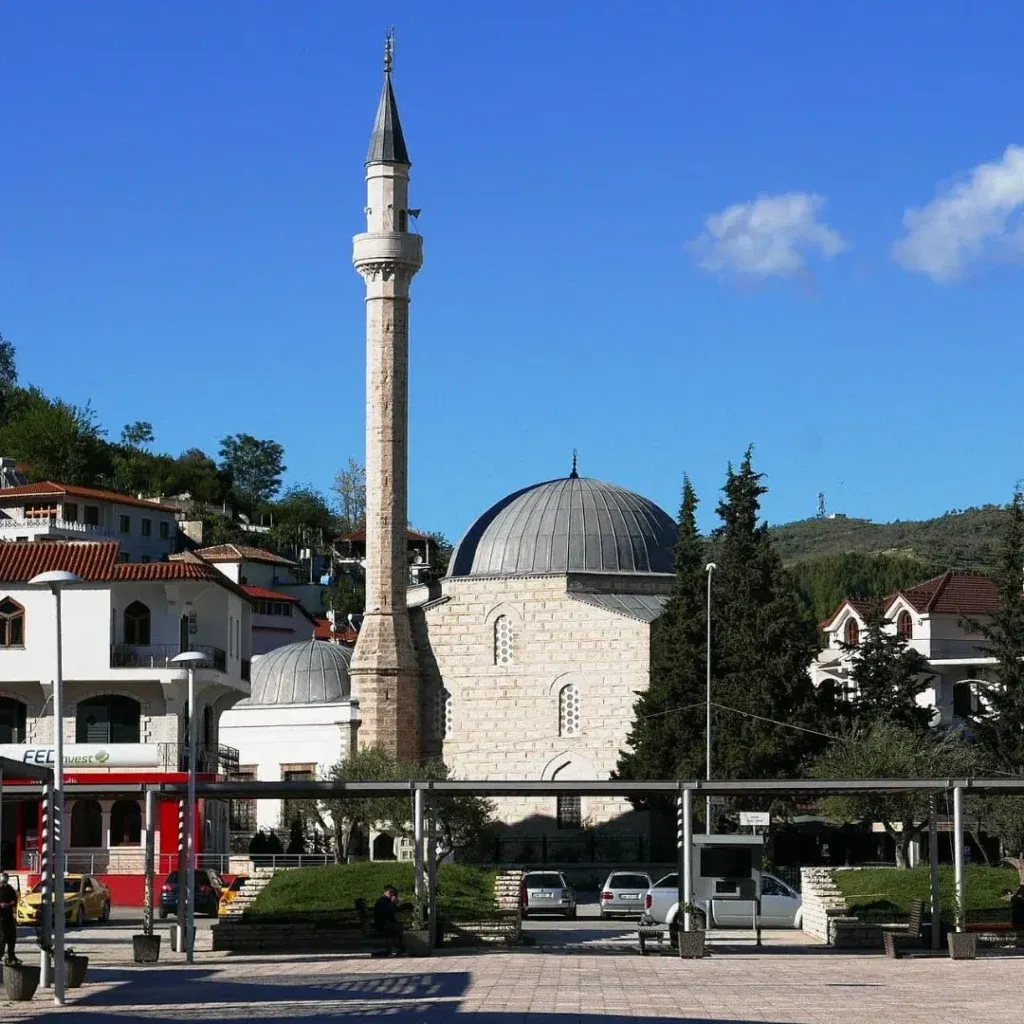 xhamia-plumbit-berat-albanify