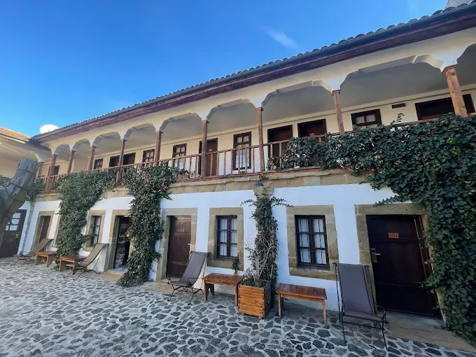 old-bazaar-korca-albanify